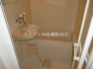 レオパレストトロの物件内観写真